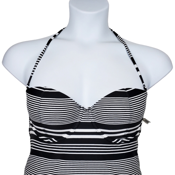 Old Navy Womens Black White Striped Halter Neck Swimsuit Tankini Top Size M NWT - Picture 2 of 6